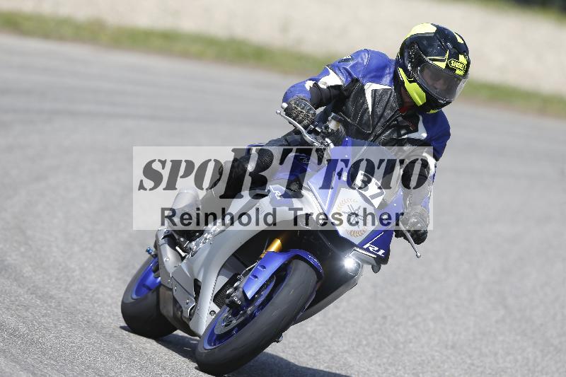 Archiv-2025/09 22.04.2025 Cornu Master School ADR/gruen-vert/37